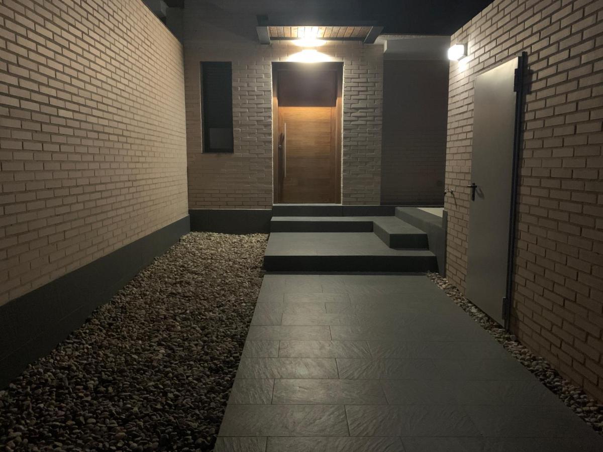 Chalet Con Piscina Privada A 25 Min De Madrid Arroyomolinos Extérieur photo
